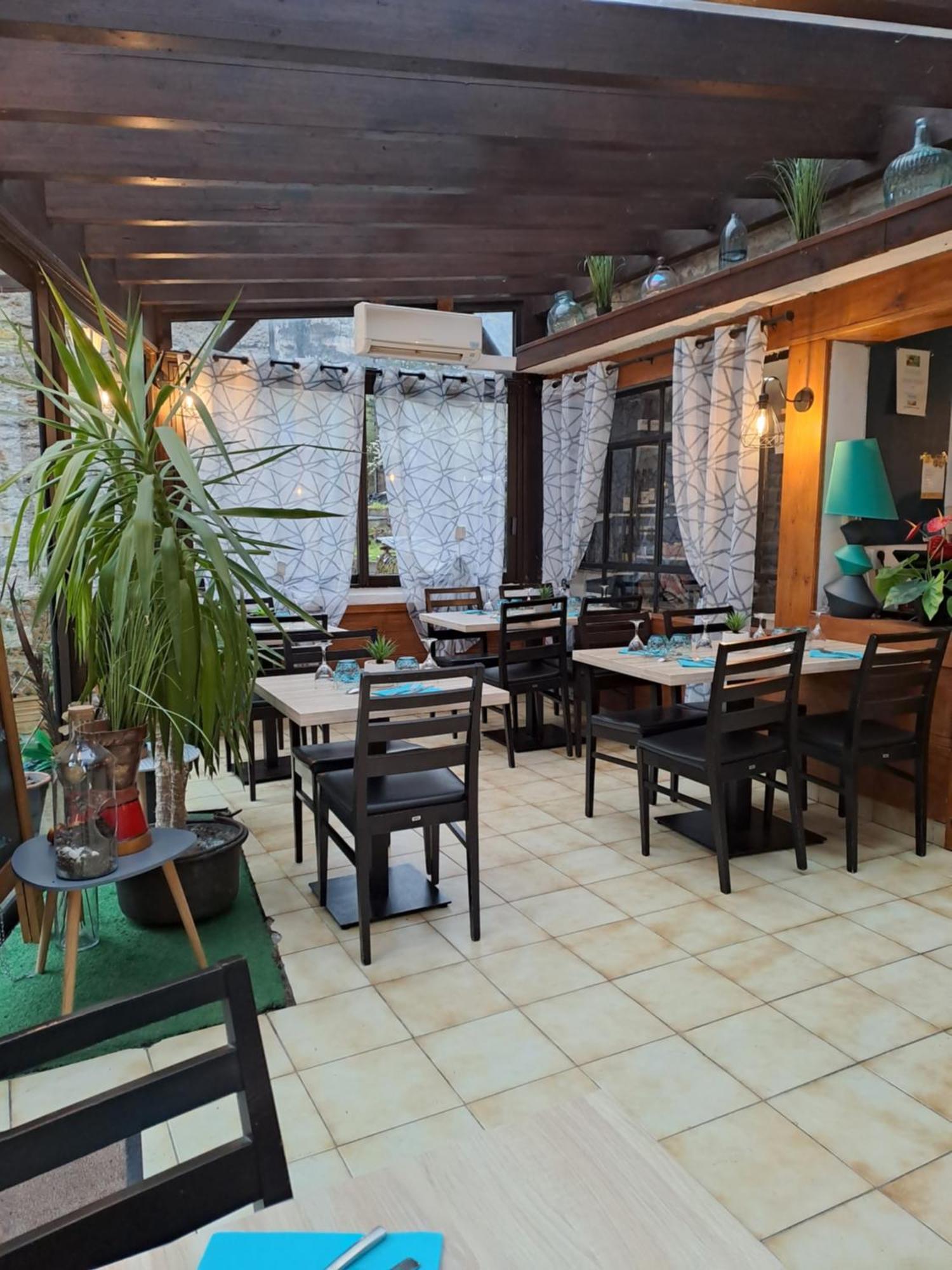 Logis Hotel Restaurant Auberge De La Cascade Sainte-Énimie Exterior foto